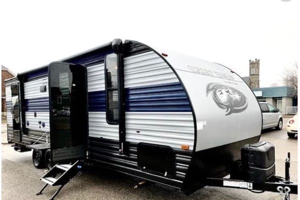 Fully Involved Trailer Rentals 2021 Grey Wolf Bunkhouse