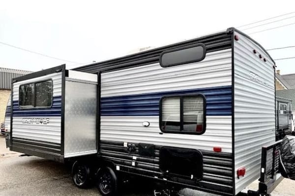 Fully Involved Trailer Rentals 2021 Grey Wolf Bunkhouse