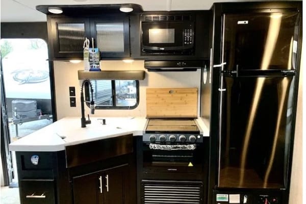 Fully Involved Trailer Rentals 2021 Grey Wolf Bunkhouse
