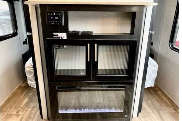 Fully Involved Trailer Rentals 2021 Grey Wolf Bunkhouse