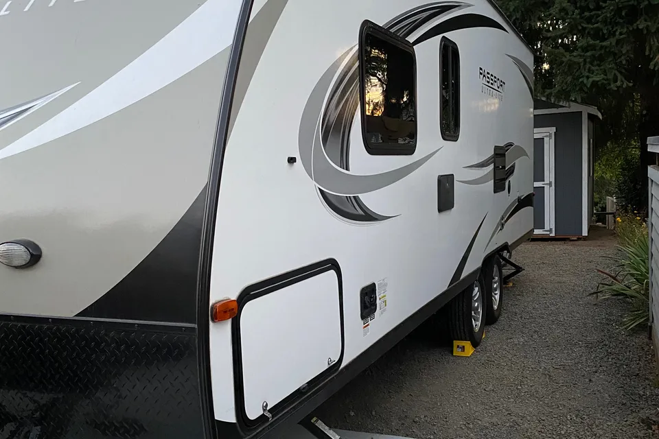 Lisa's Keystone Passport Ultra-lite Travel Trailer
