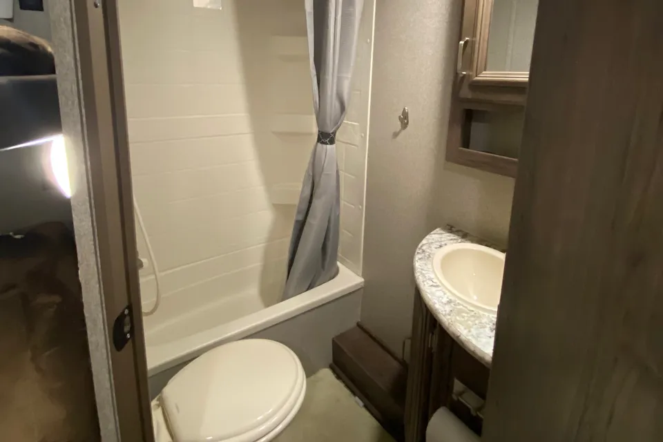 Lisa's Keystone Passport Ultra-lite Travel Trailer