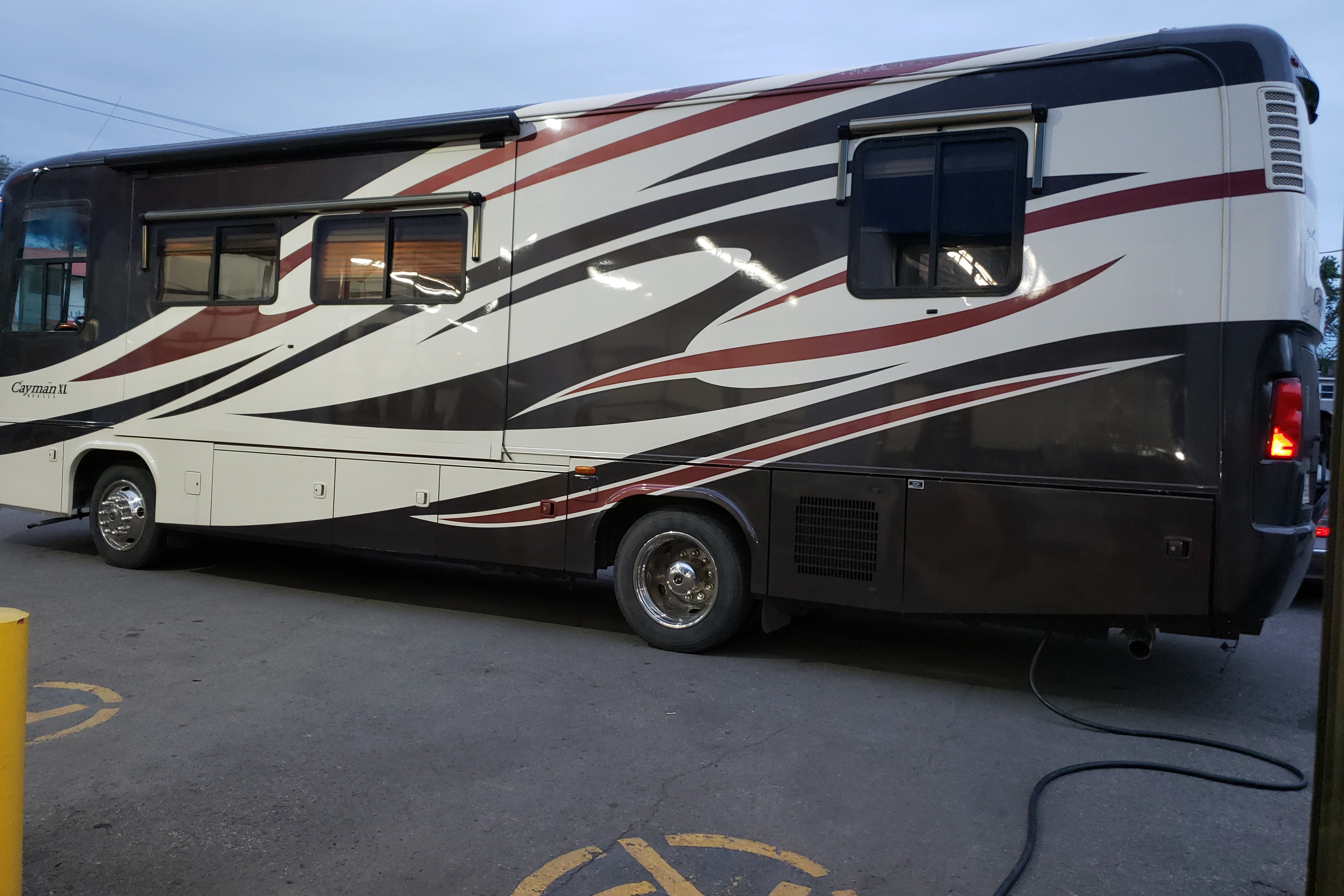 Luxury RV  WILDLIFE RADY 