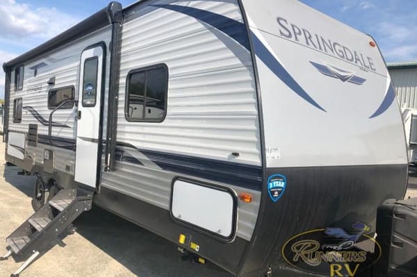 Wayne's Keystone Springdale 2400Bh Travel Trailer