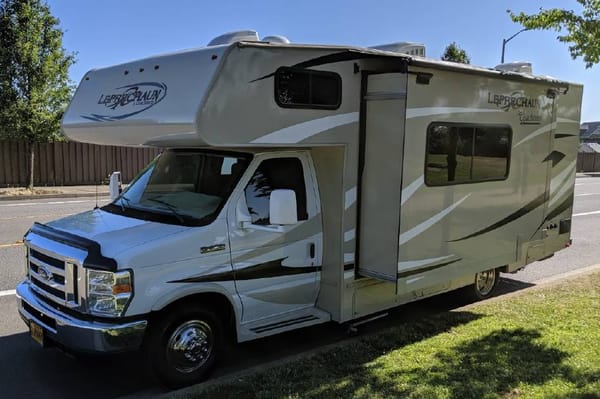 2015 Coachmen Leprechaun