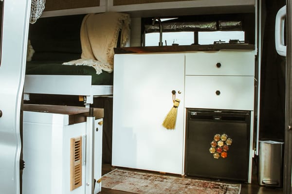 Nomad Untamed – 2015 Ford transit