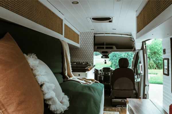 Nomad Untamed – 2015 Ford transit