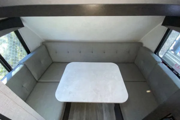 Braxton Bushwacker 17BH Micro Trailer, Sleeps 4!