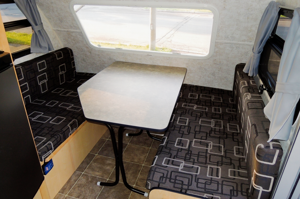 TowME - Prolite Profil 14 with Bunkbeds & Solar