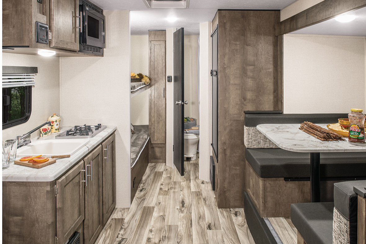 Light and super easy pulling family camping trailer