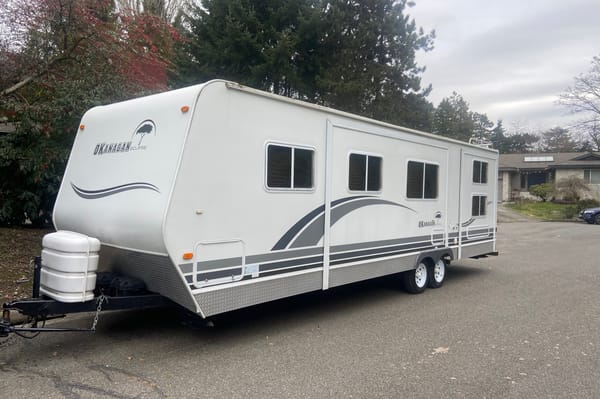 Okanagan 28 ft Bunkhouse Trailer *We only deliver!