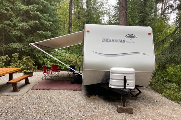 Okanagan 28 ft Bunkhouse Trailer *We only deliver!