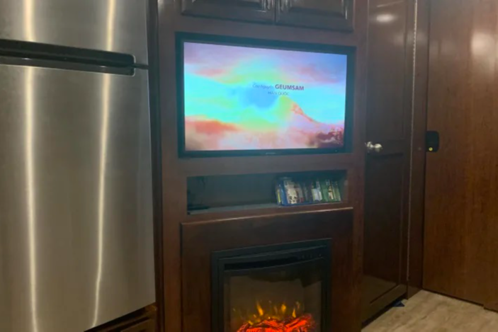 New Luxury 34" Motorhome , Fully Loaded
