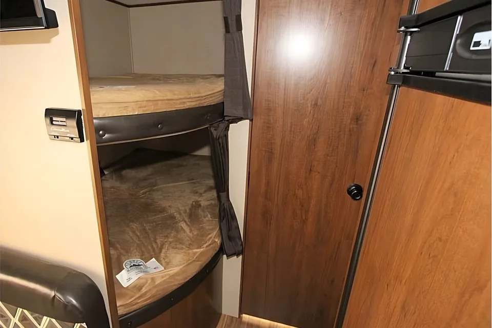 Jayco Jay Flight 26BH Travel Trailer