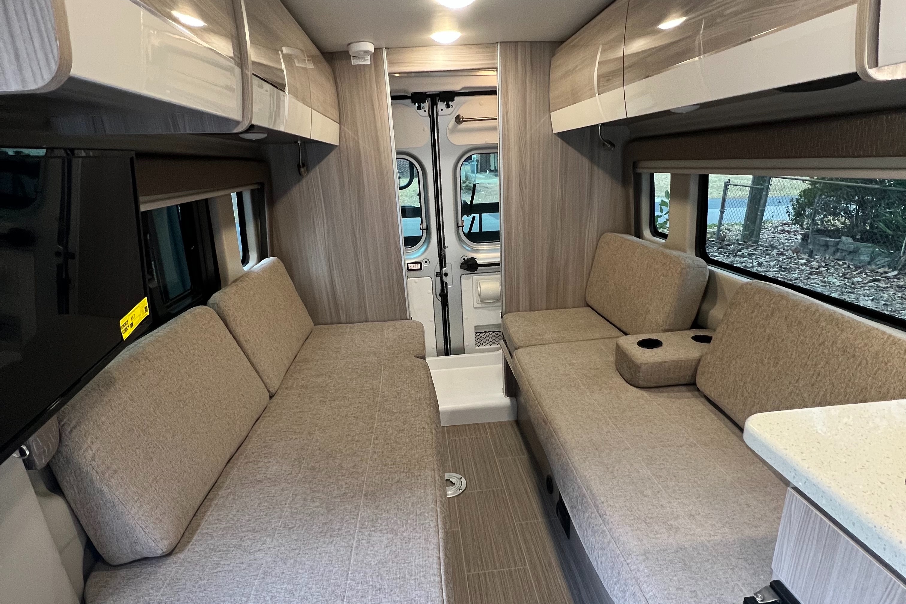 Mullet Adventure's Thor Motor Coach Sequence 20L Class B