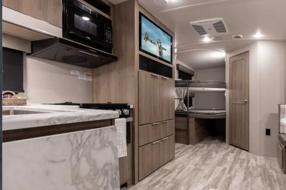 Maria's Grand Design Imagine Travel Trailer