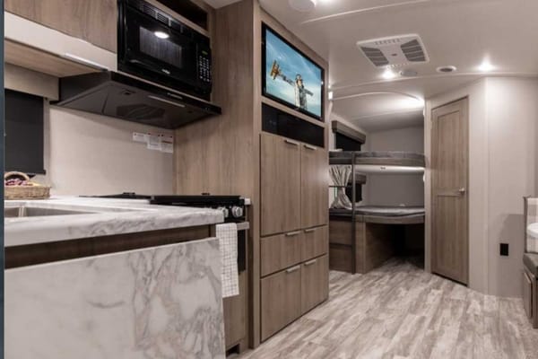Maria's Grand Design Imagine Travel Trailer