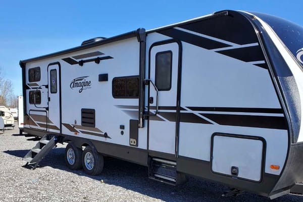 Maria's Grand Design Imagine Travel Trailer