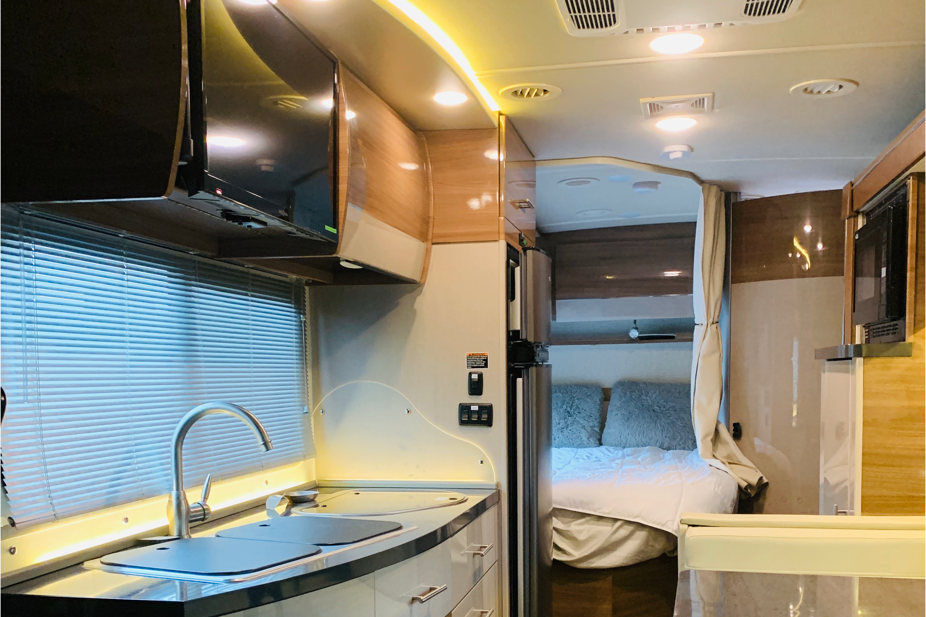 Eugene's Winnebago Navion  Class C