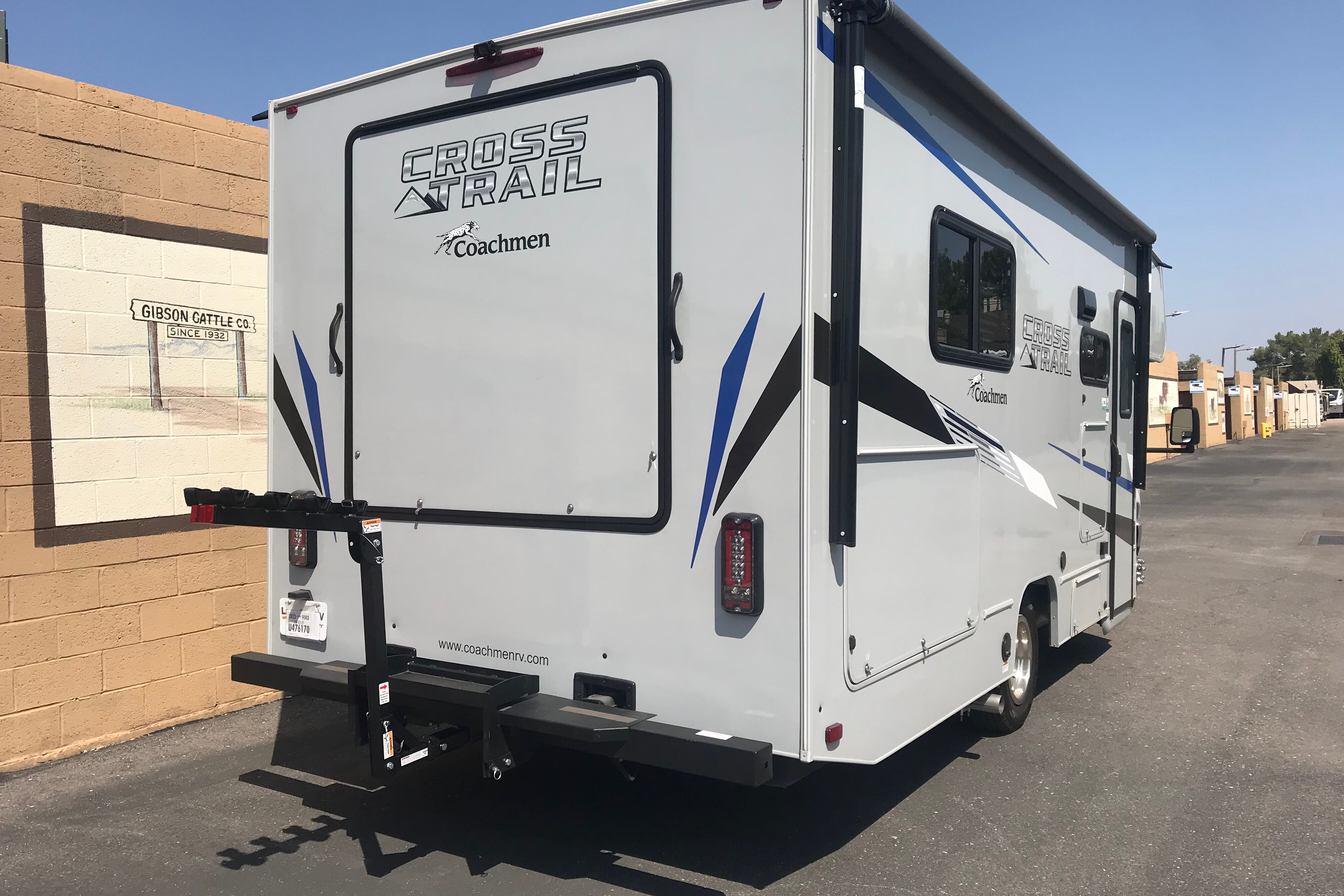 Easy to drive - 2021 perfect size Class C - HotelBuster