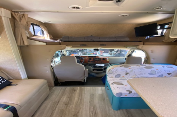 J&C Forester 3171DS11C10499 Class C