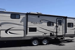 Very clean and Pristine 24ft family trailer - sleeps 8
