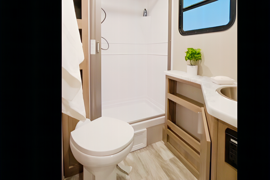 Ayala’s  Grand design  Imagine  Travel Trailer