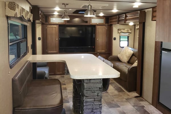 Alicia's Keystone Sprinter Travel Trailer