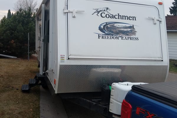 Kermit's Coachman Freedom Express Hybrid