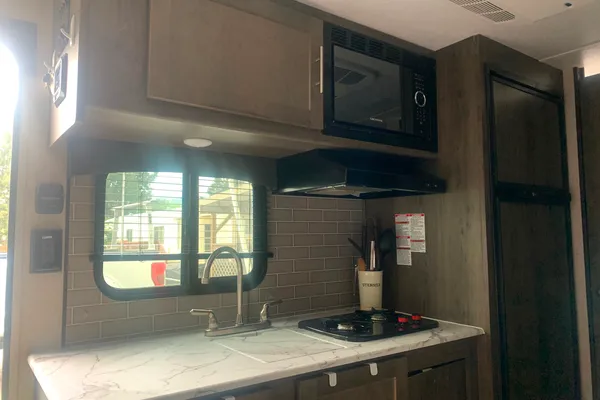 Kelsey's Viking 17BH Travel Trailer
