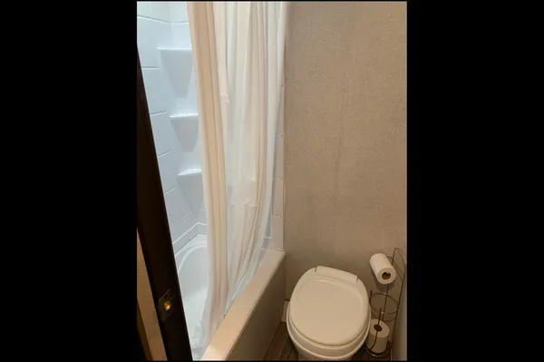 Kelsey's Viking 17BH Travel Trailer