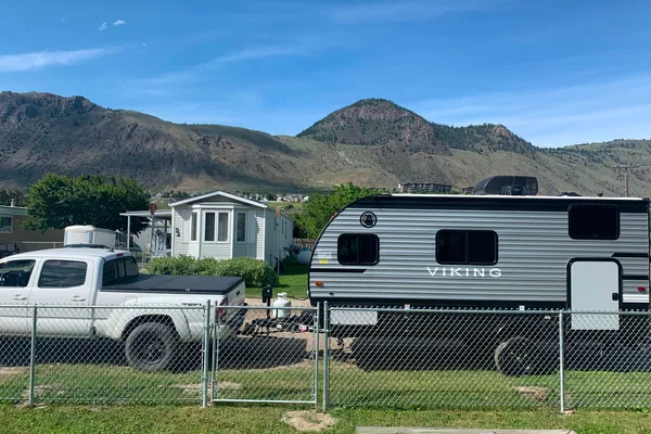 Kelsey's Viking 17BH Travel Trailer