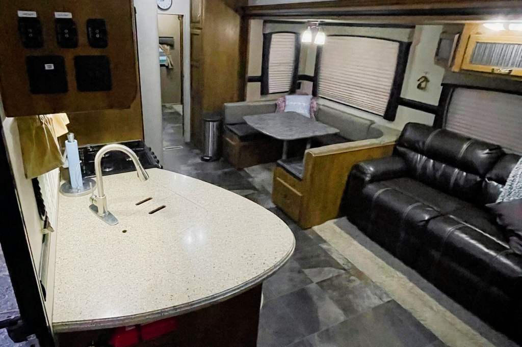 Steve & Candis Rezerve Fifth Wheel Bunkhouse