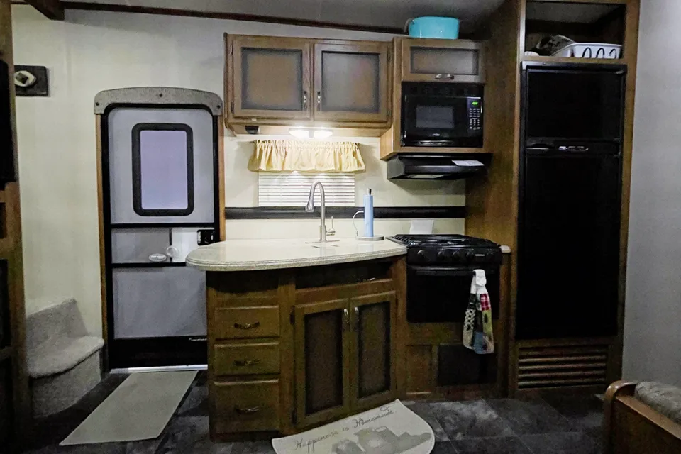Steve & Candis Rezerve Fifth Wheel Bunkhouse