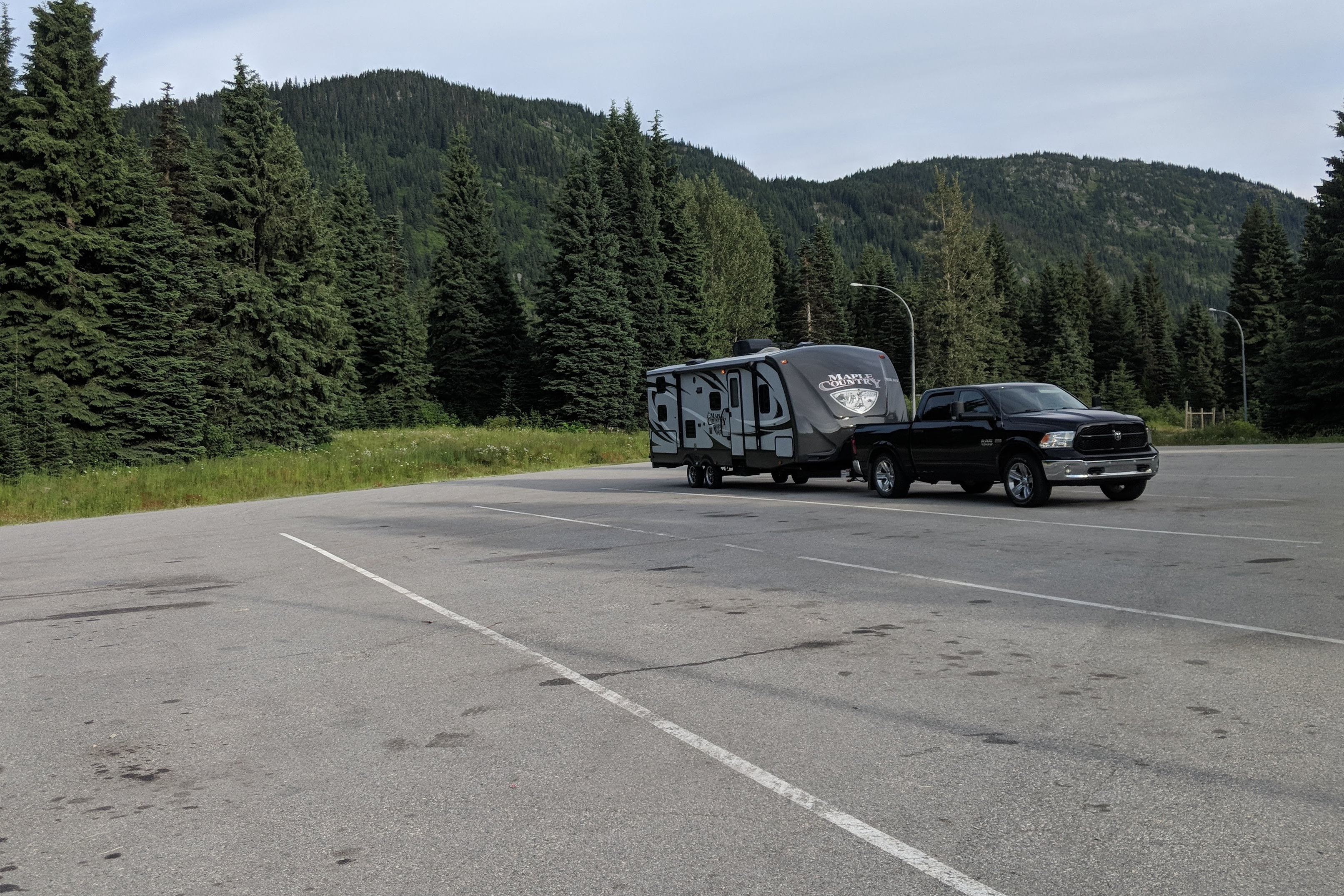 Lorah's Maple Country Crossroads Travel Trailer