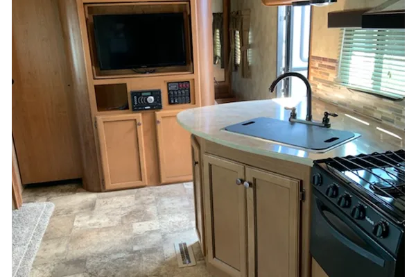 Lorah's Maple Country Crossroads Travel Trailer