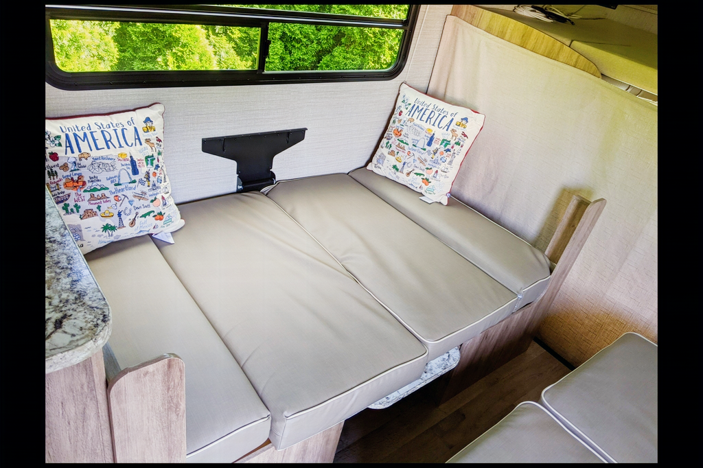 Jayco RedHawk Class C