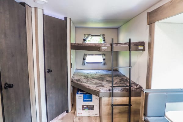 KZ Sportsman SE Travel Trailer 261BHKSE
