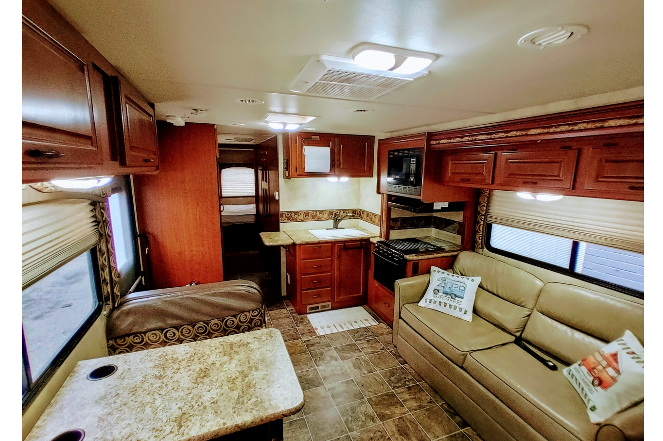 Lea's Thor Motor Coach 31G Class A