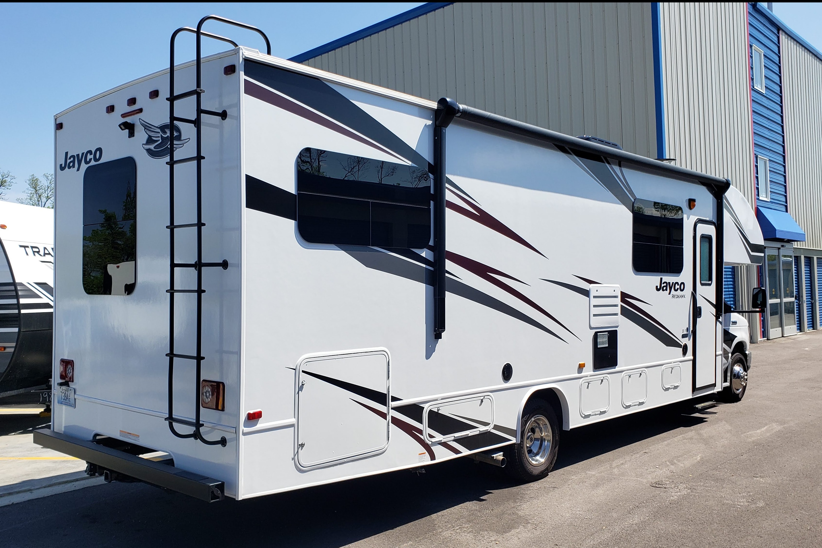 "Adventure Seeker" Sleeps Up to 10.  125 Miles Included!