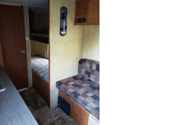 SUV & MINIVAN towable. GVWR under 3500lbs 4&7 pin. Bunk bed Jayco Jay flight swift Trailer
