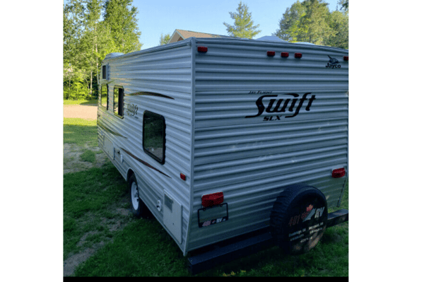 SUV & MINIVAN towable. GVWR under 3500lbs 4&7 pin. Bunk bed Jayco Jay flight swift Trailer