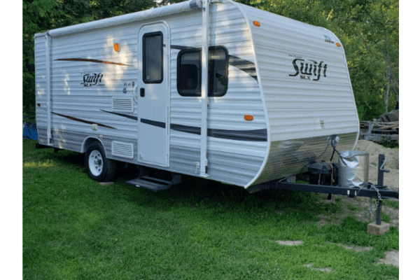 SUV & MINIVAN towable. GVWR under 3500lbs 4&7 pin. Bunk bed Jayco Jay flight swift Trailer