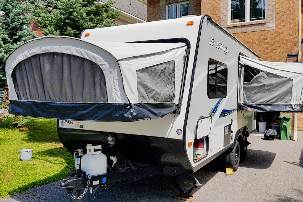 Jayco 2017 - 17XFD 3 beds