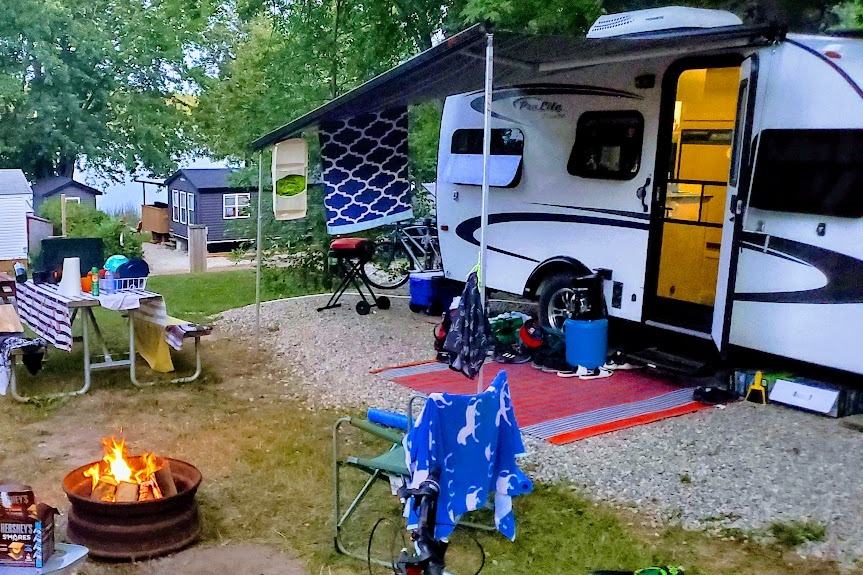 Rosie the Travel Trailer-Prolite Evasion Model