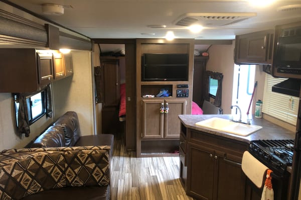 2016 Shasta Flyte 3150k Bunk Model