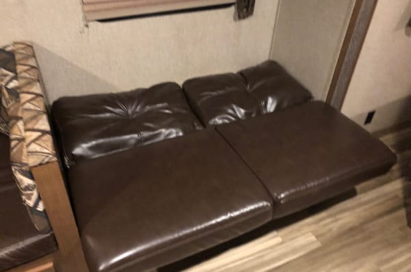 2016 Shasta Flyte 3150k Bunk Model