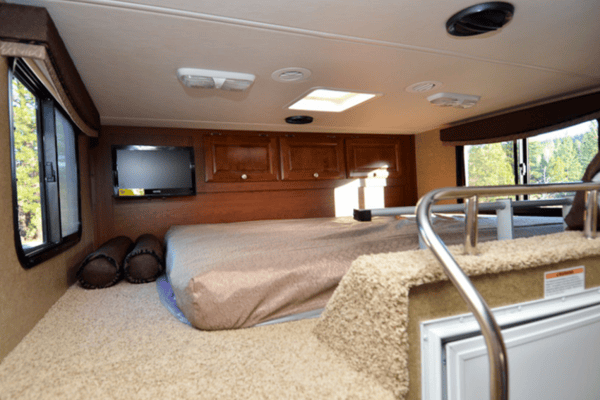 Outlaw RV's Thor Motor Coach Outlaw 37LS Class A Toy Hauler