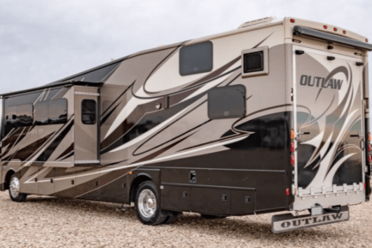 Outlaw RV's Thor Motor Coach Outlaw 37LS Class A Toy Hauler