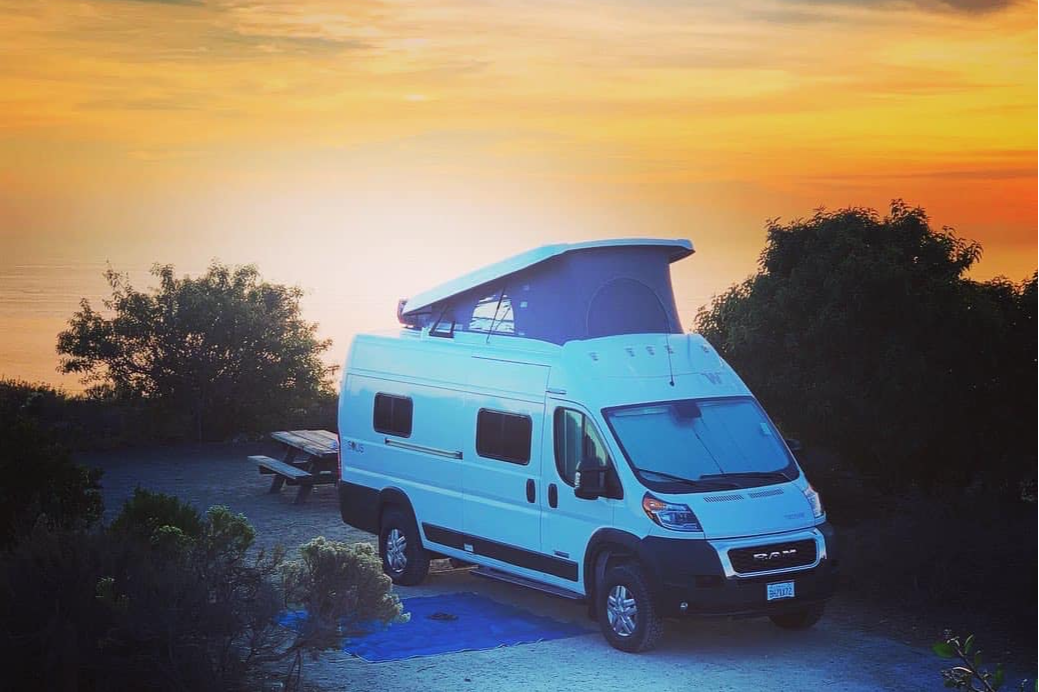 Winnebago Solis - Your Home to Roam (Winnebago Solis, 6 seatbelts, sleeps 6) - Irvine King